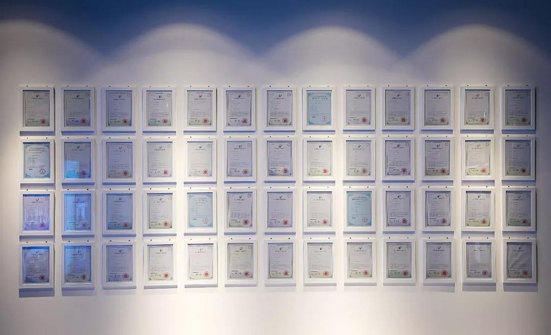 華為被美國封殺，靠什么突出重圍？