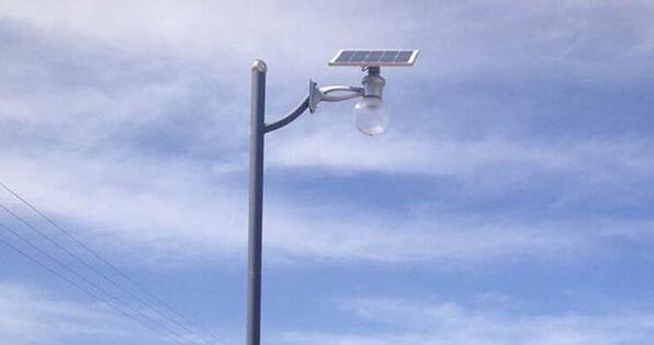 太陽能路燈防塵功能怎么樣設(shè)計。