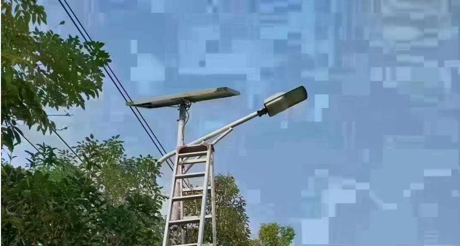 陰雨天太陽能路燈怎么樣配置